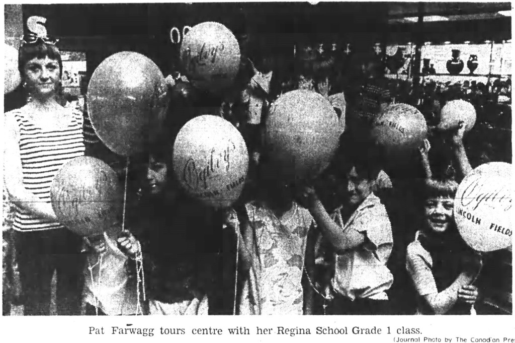 An event for everyone. Lincoln Fields held its grant opening on May 24, 1972. These lucky first grade students from the nearby Regina School attended the opening. Source: Ottawa Journal, May 25, 1972, Page 18.